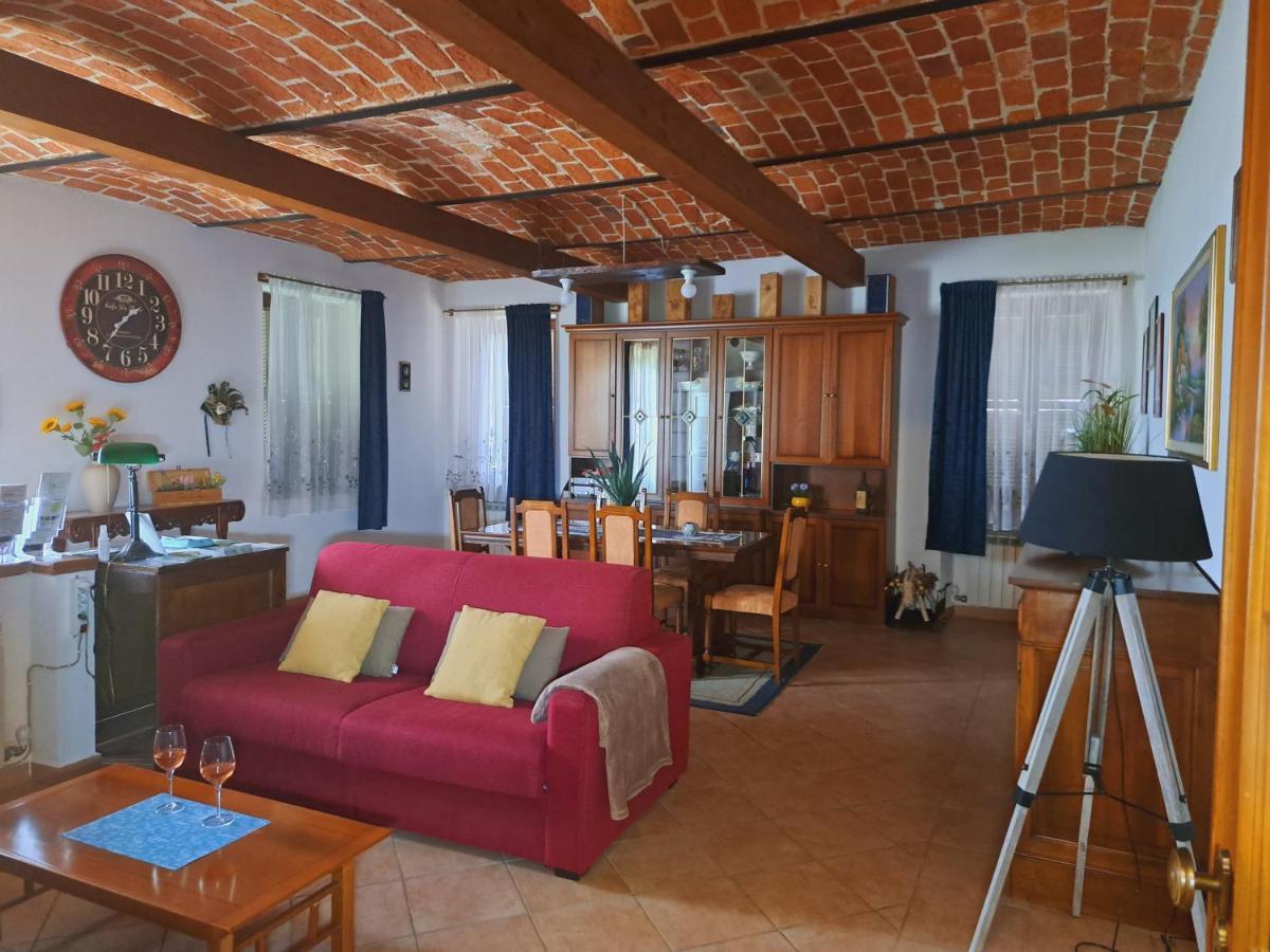 Casa Maya San Martino Alfieri Eksteriør billede