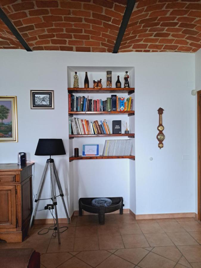 Casa Maya San Martino Alfieri Eksteriør billede
