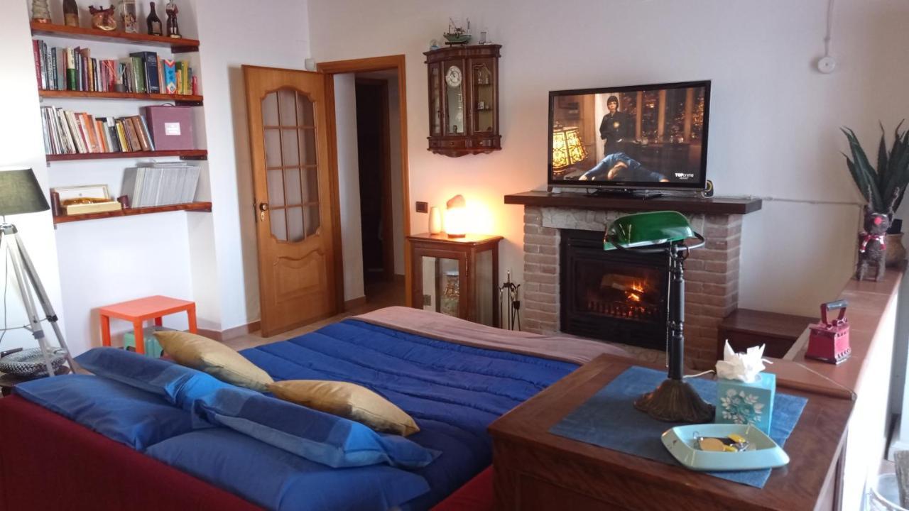 Casa Maya San Martino Alfieri Eksteriør billede